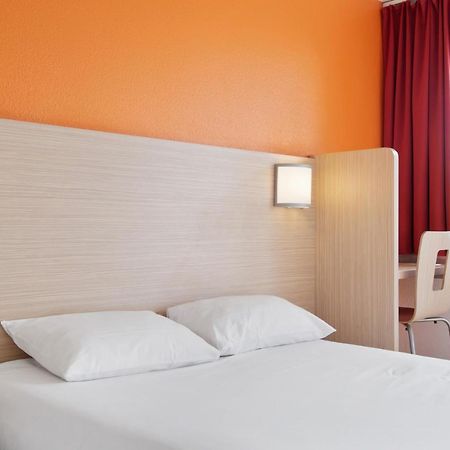 Premiere Classe Lyon Est - Bron Eurexpo Décines-Charpieu Zewnętrze zdjęcie